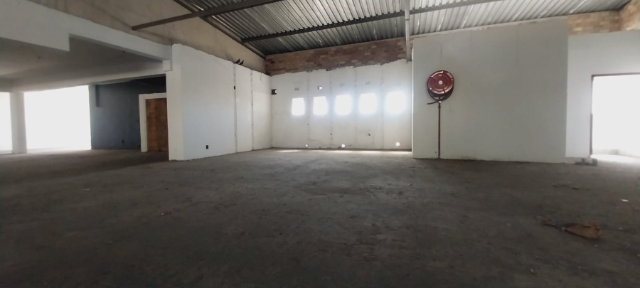 To Let commercial Property for Rent in Woodstock Western Cape